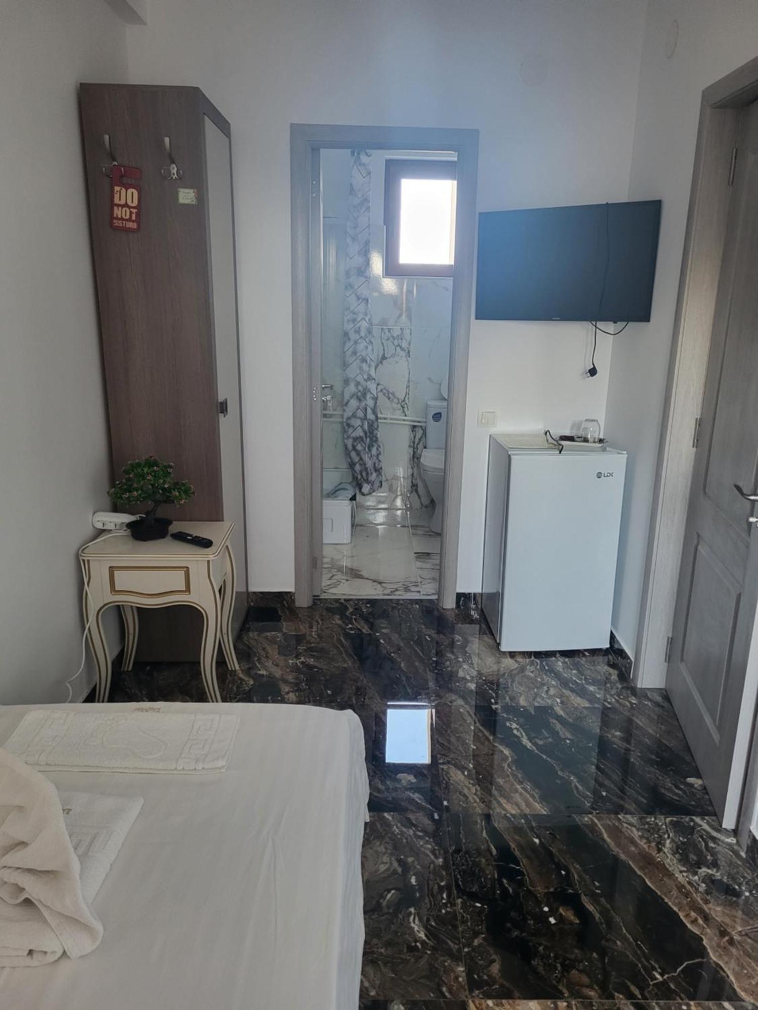 Hotel Damar Costinesti Esterno foto
