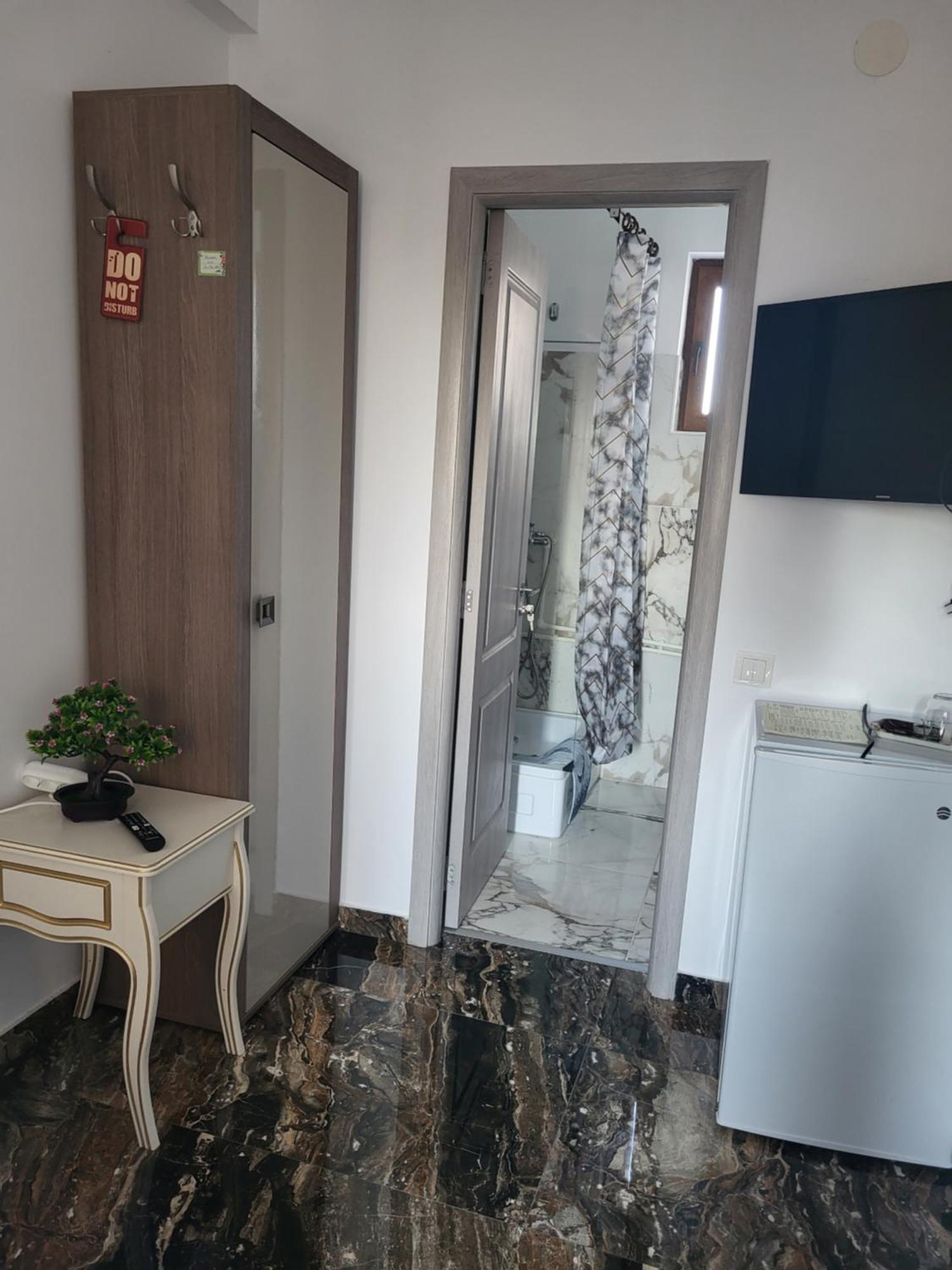 Hotel Damar Costinesti Esterno foto