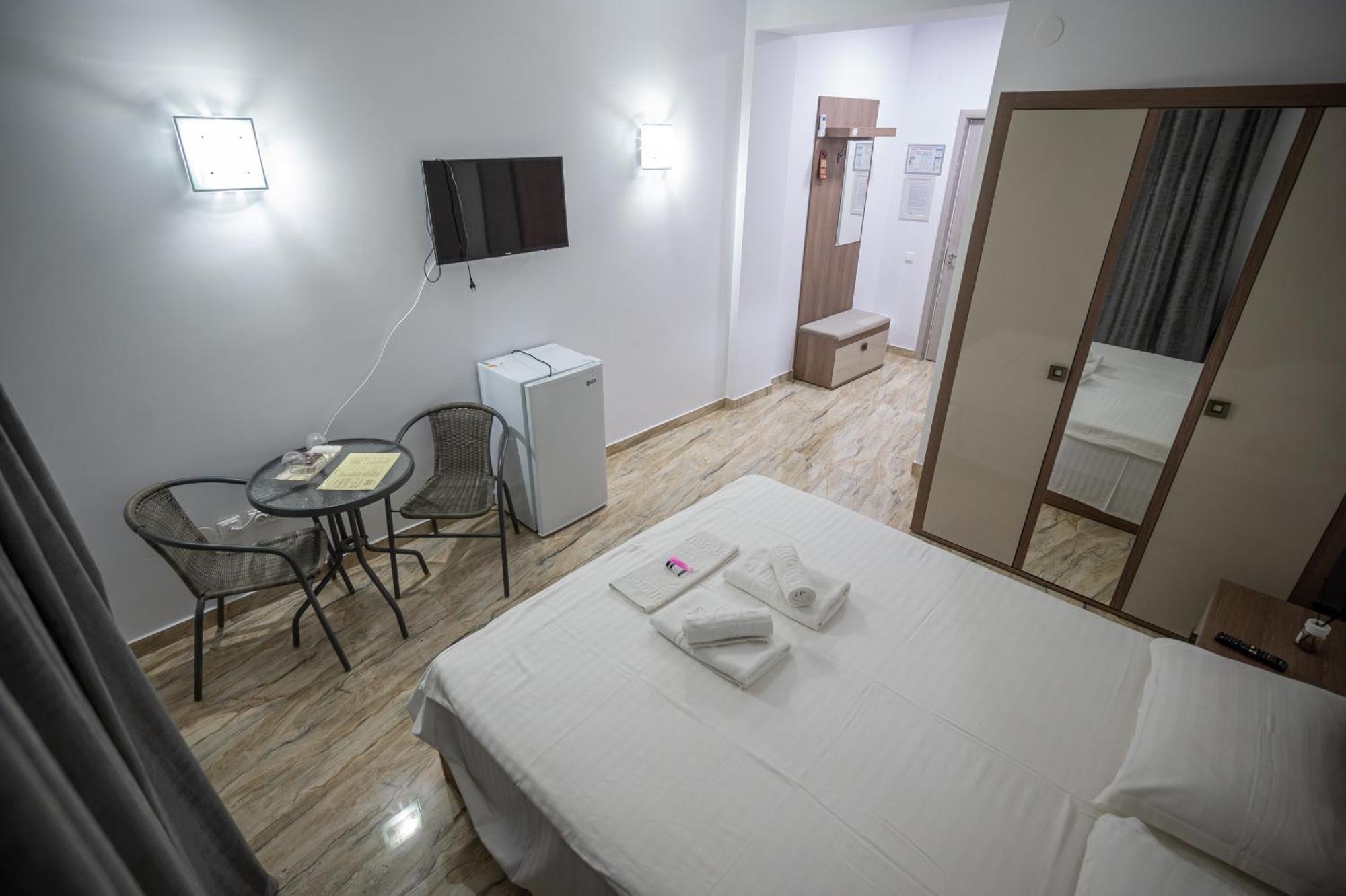 Hotel Damar Costinesti Esterno foto