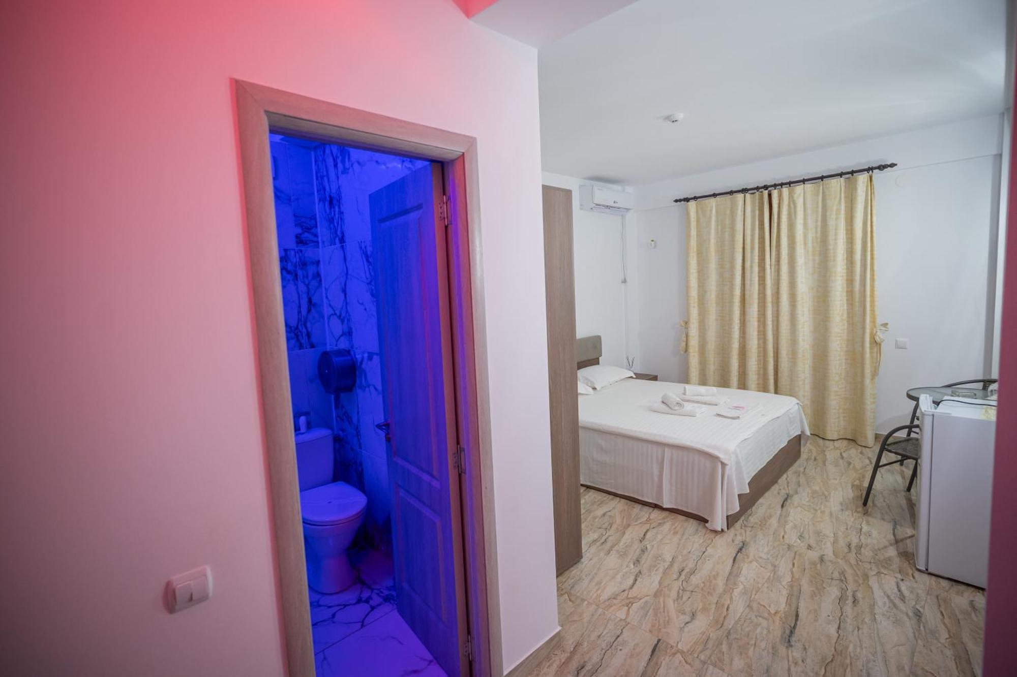 Hotel Damar Costinesti Esterno foto