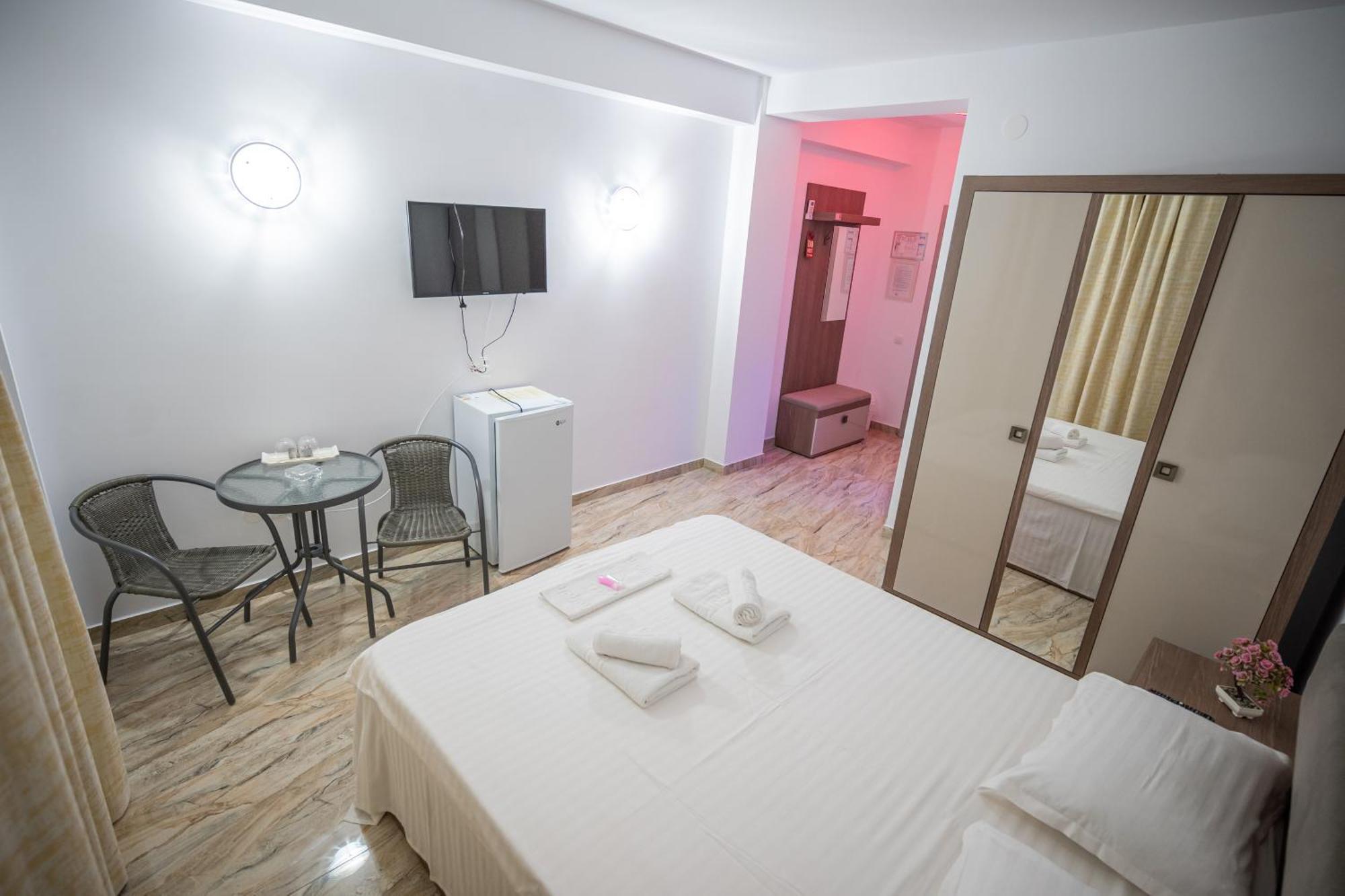 Hotel Damar Costinesti Esterno foto