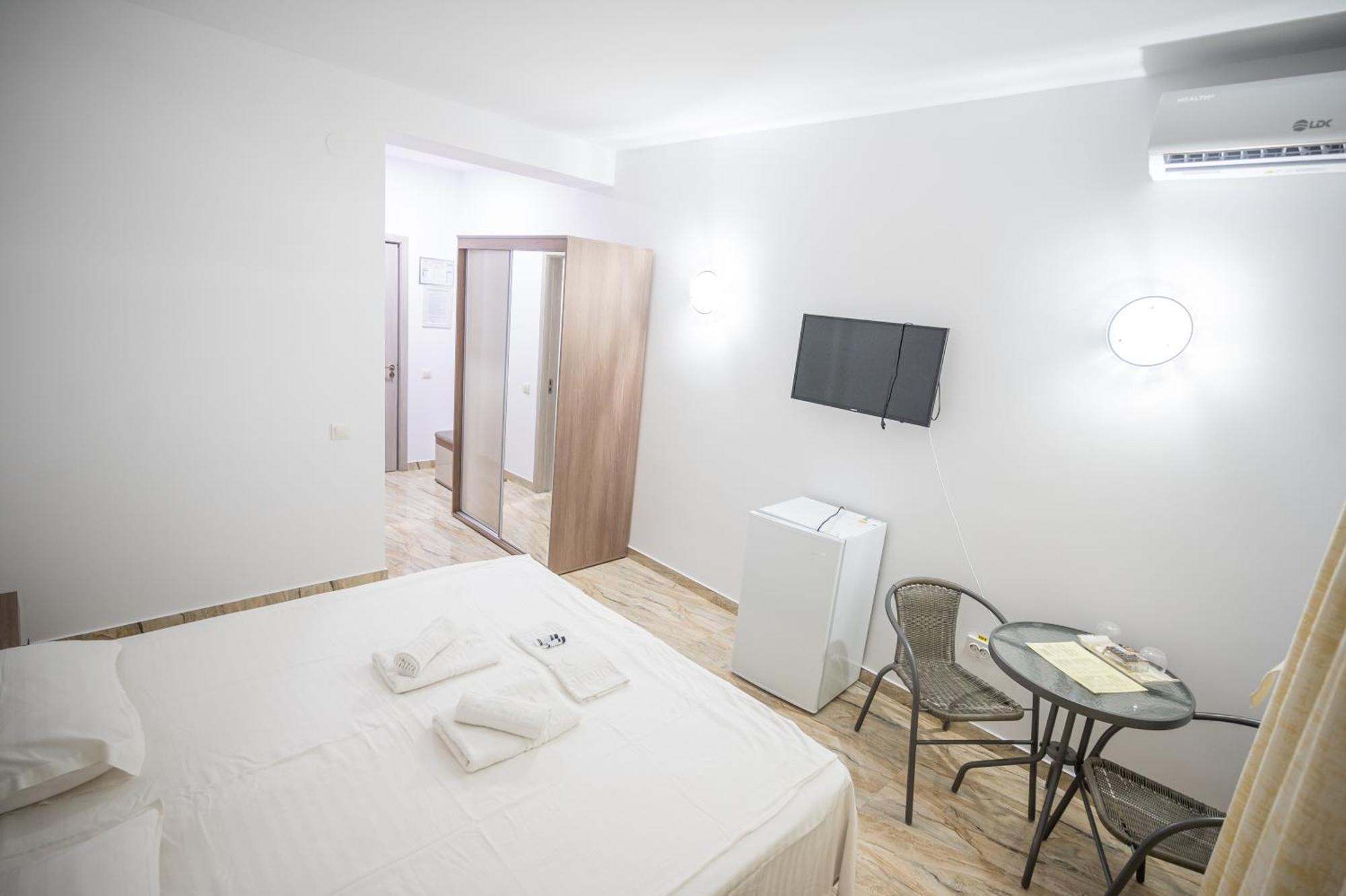 Hotel Damar Costinesti Esterno foto